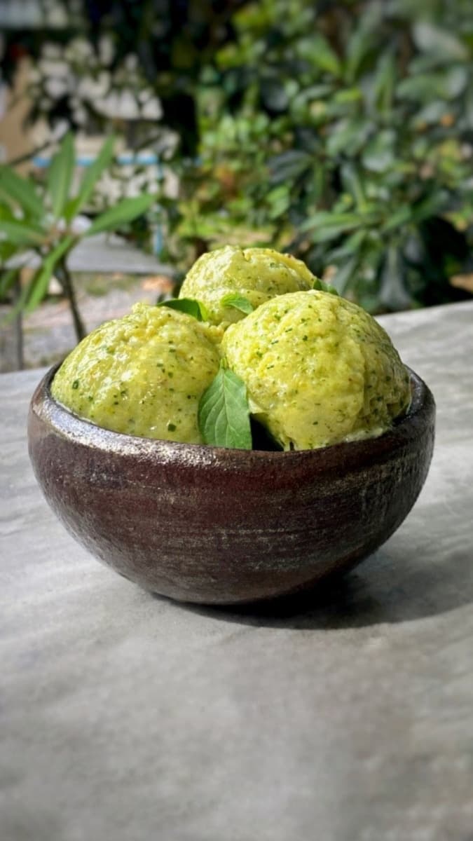 LEMON & BASIL ICE CREAM