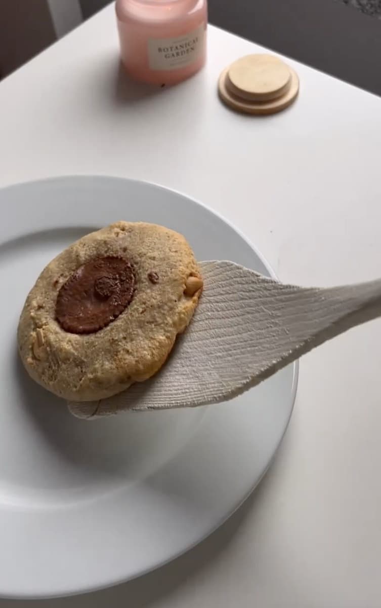 reeses stuffed cookies