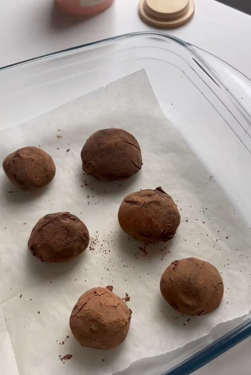 3 ingredient chocolate truffles