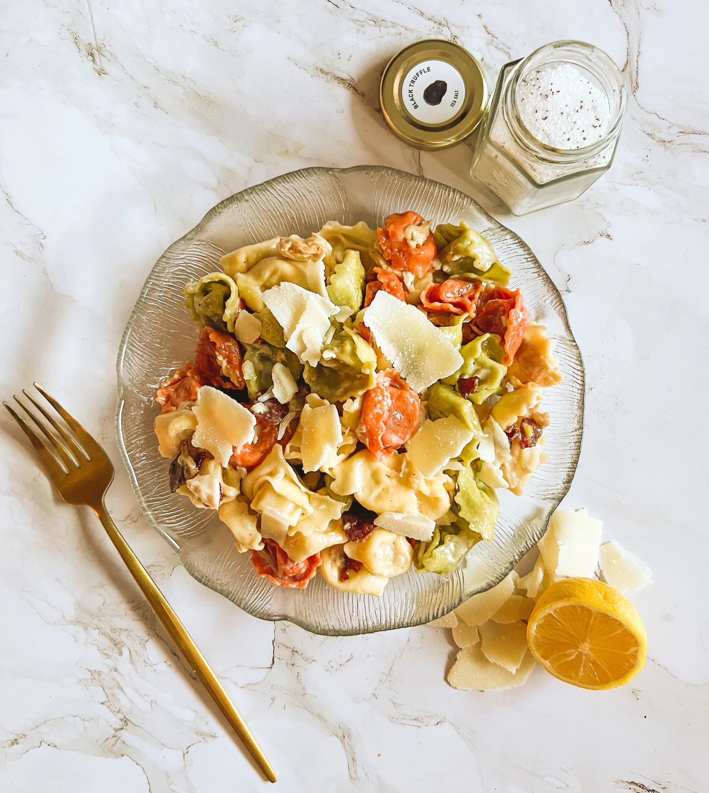 Garlicky Chicken and Bacon Tortellini Alfredo