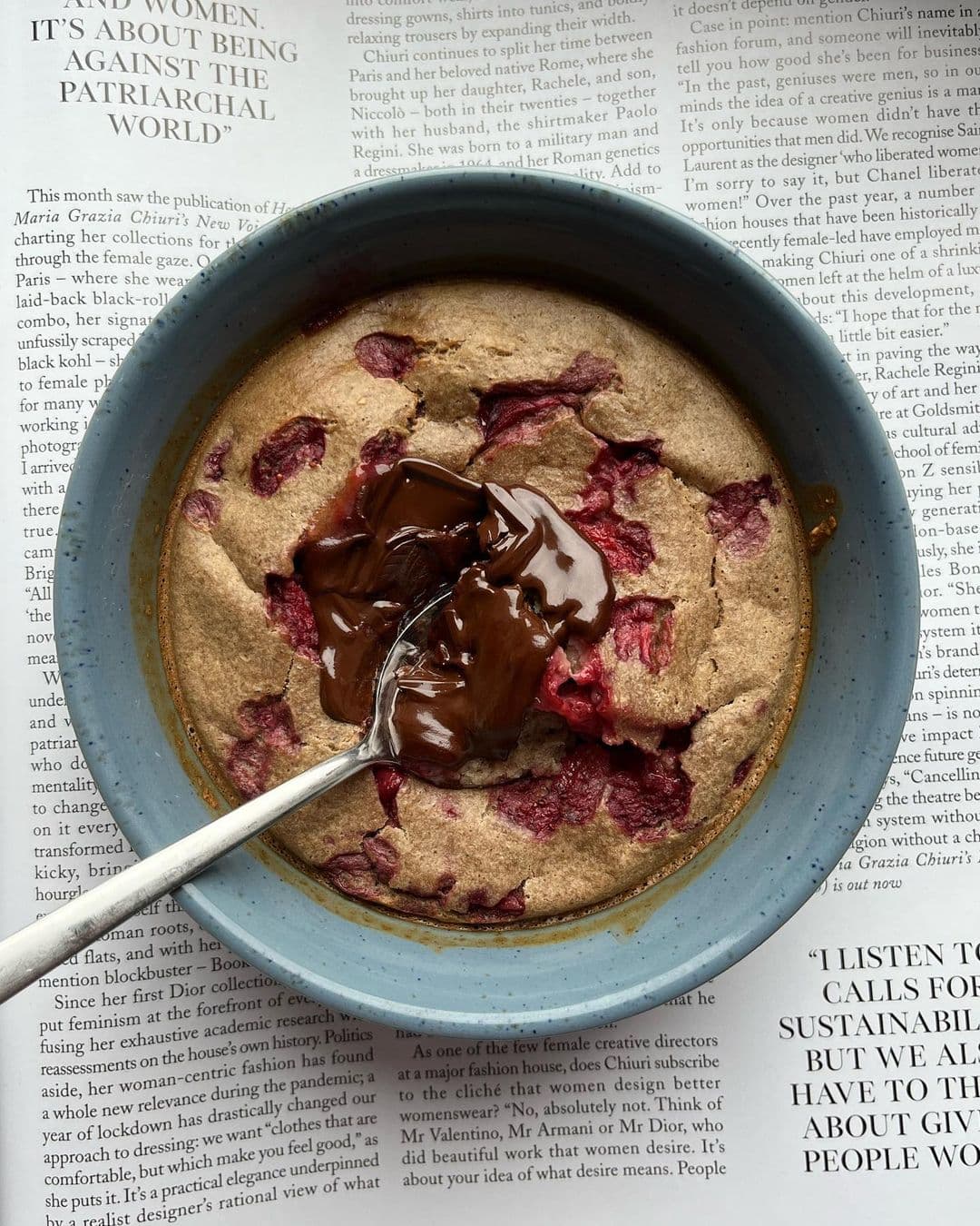 chocolate x raspberry baked oats
