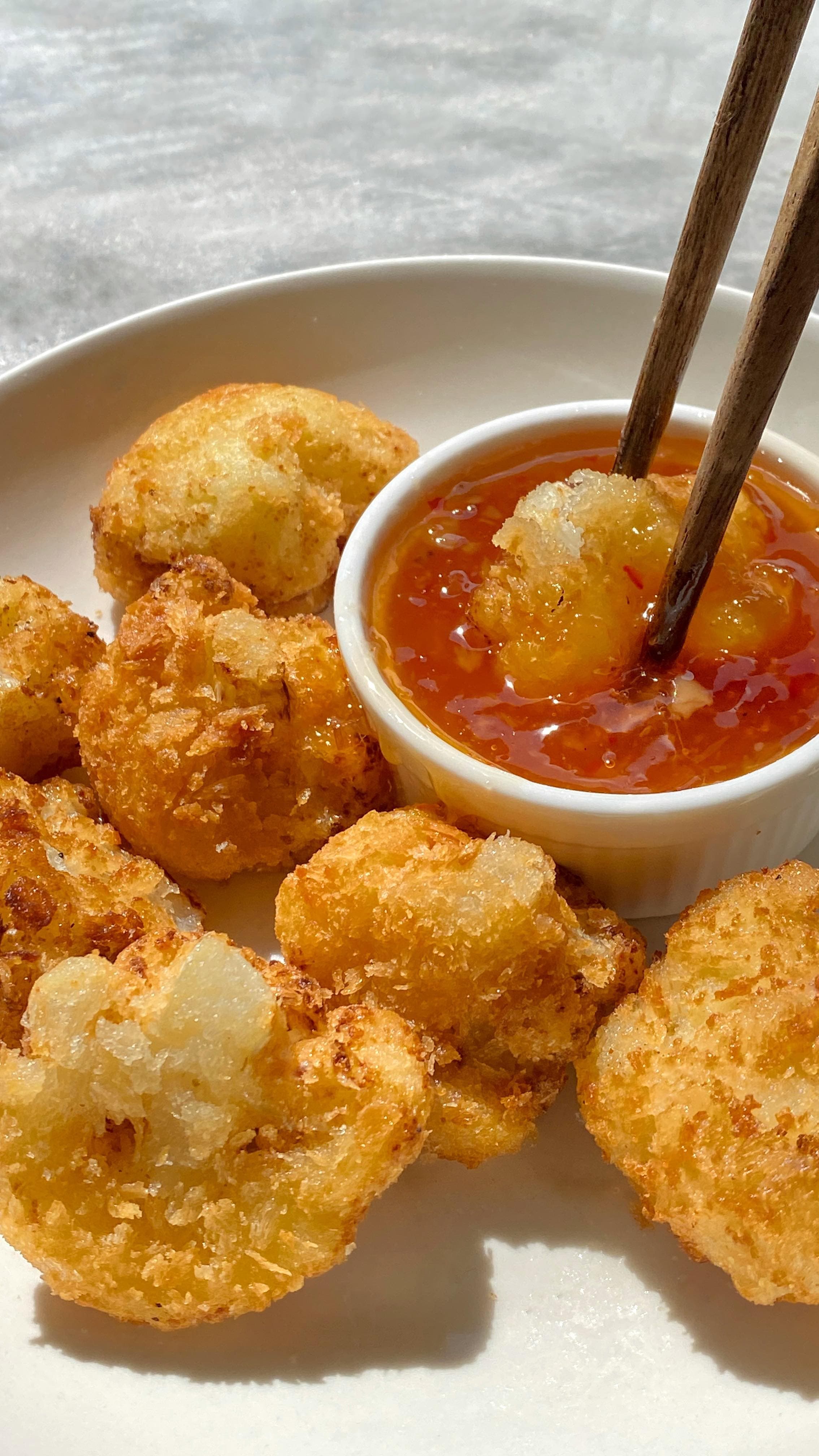 VEGAN CAULIFLOWER WINGS