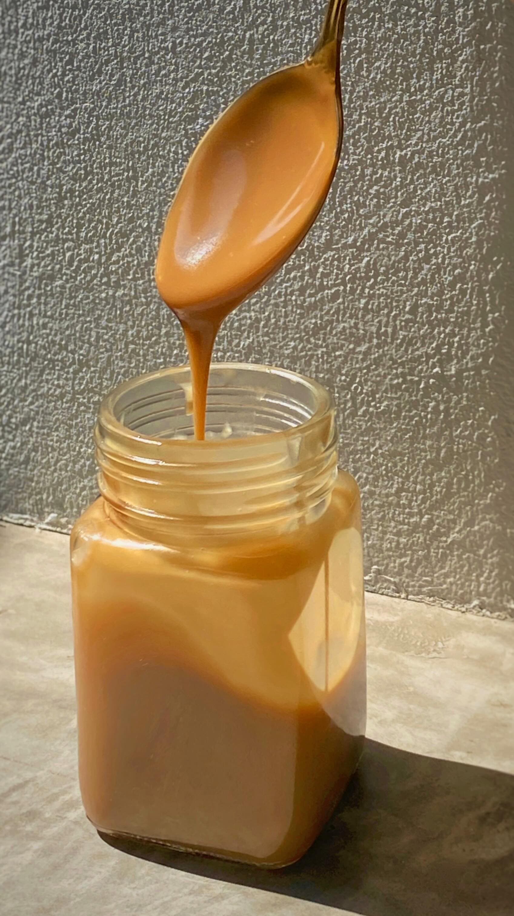 VEGAN COCONUT CARAMEL SAUCE